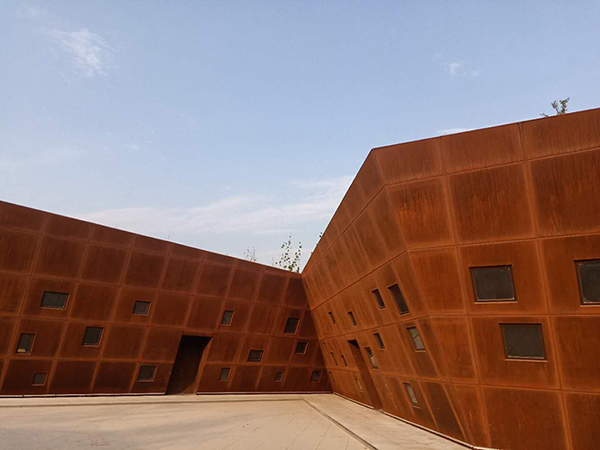 耐候钢在建筑中的表现优势！